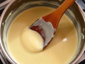 Étape 2 : Préparation de la béchamel